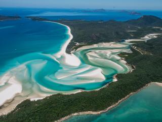 Great Barrier Reef and Whitsunday Island Scenic Flight